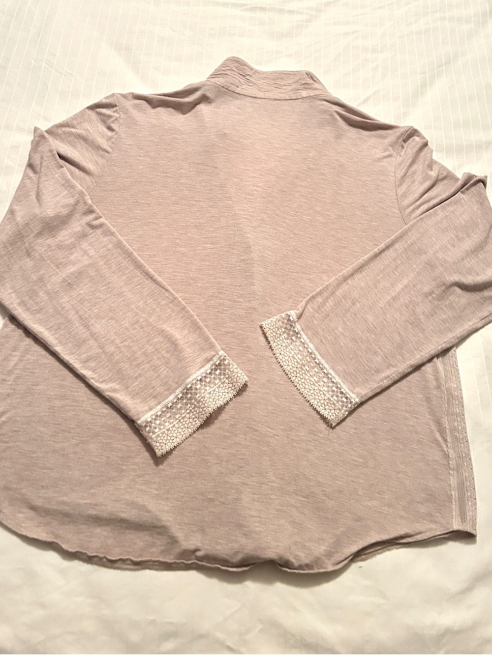 Victoria’s Secret Beige Lace‑Trim Pajama Set | Button Top & Pants | Size XL - Picture 6 of 12